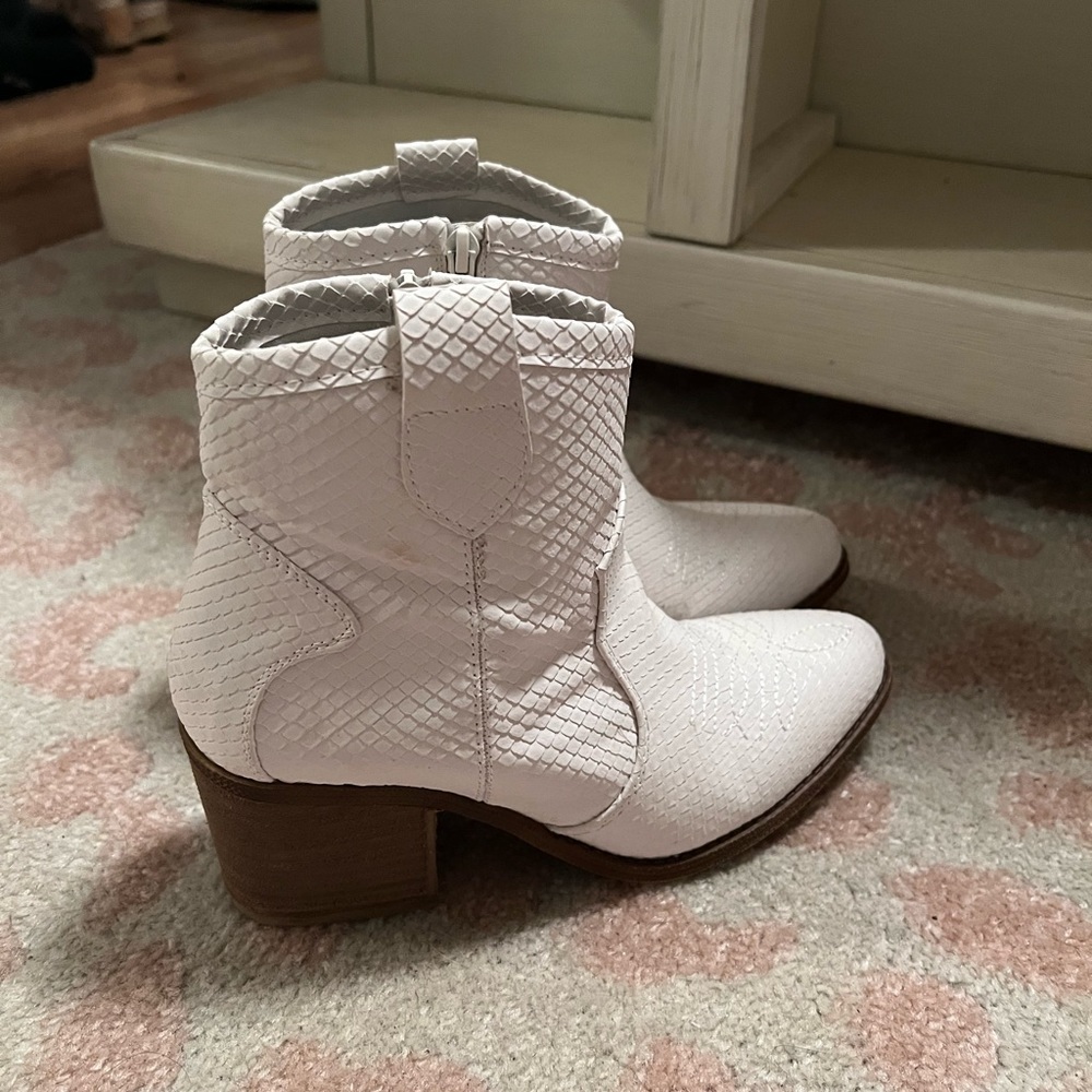 White Cowgirl Boots